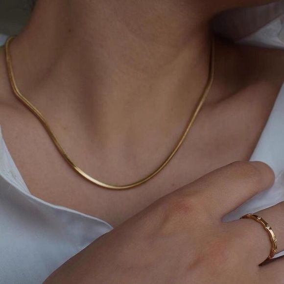 18K Thick Gold Plated Square Herringbone Chain Necklace - Picture 5 of 10